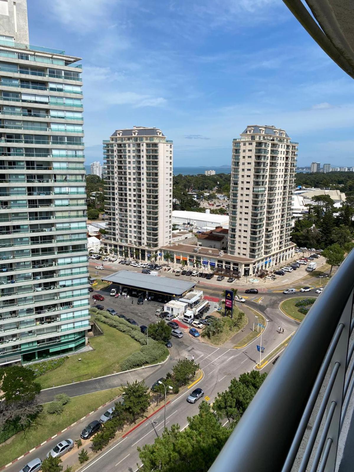 Apartamentos Torre Tressesenta Punta del Este Exterior foto