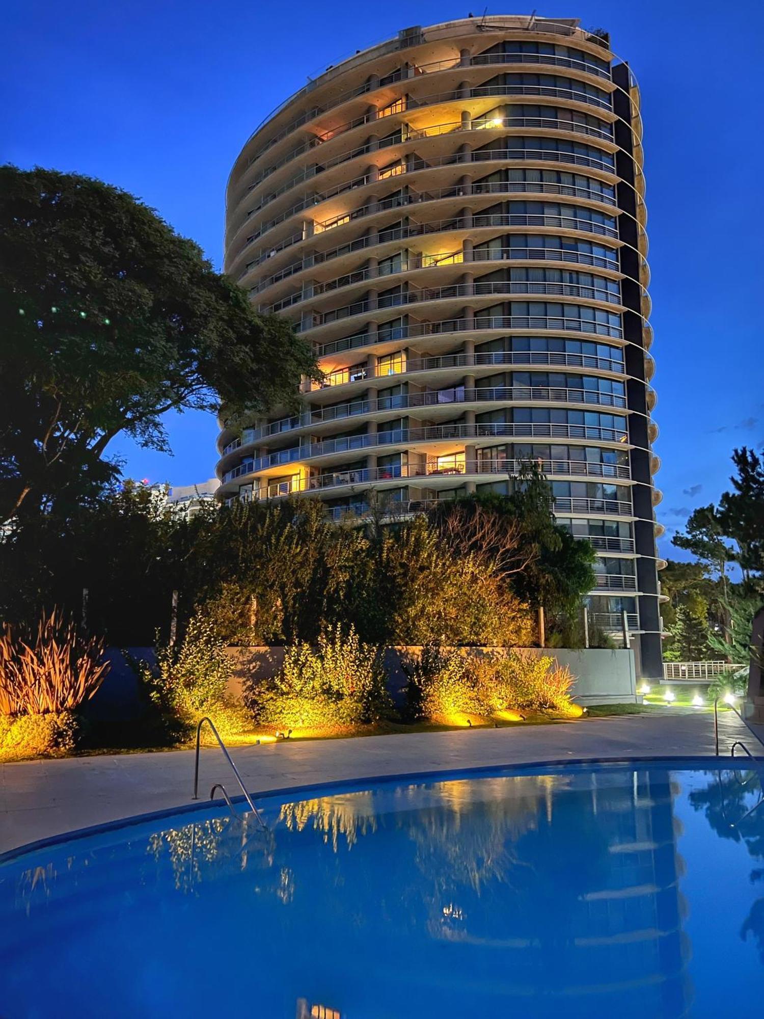 Apartamentos Torre Tressesenta Punta del Este Exterior foto