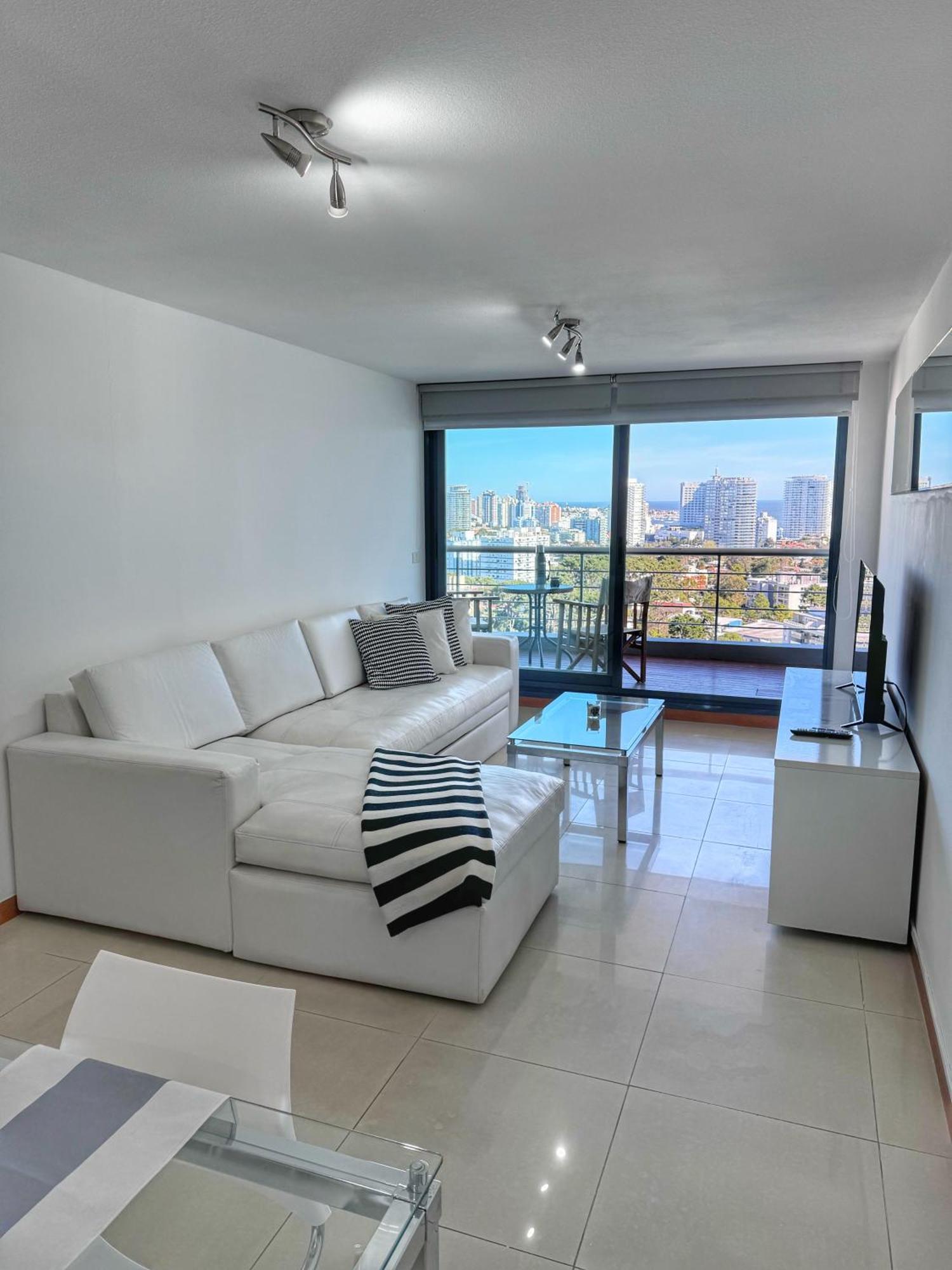 Apartamentos Torre Tressesenta Punta del Este Exterior foto