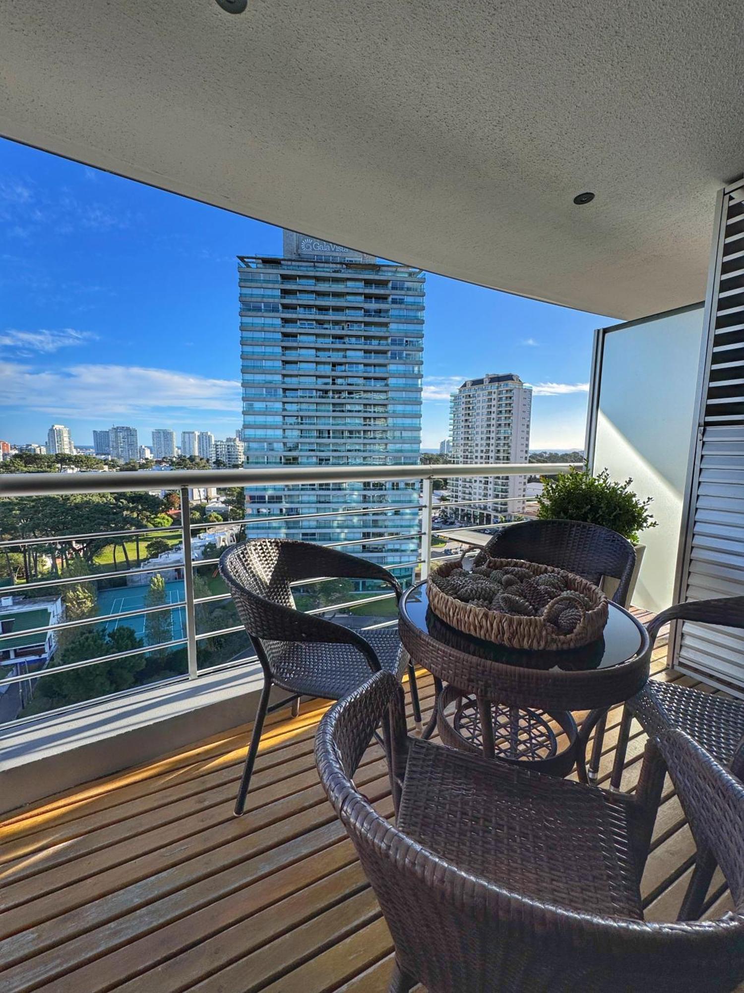 Apartamentos Torre Tressesenta Punta del Este Cameră foto