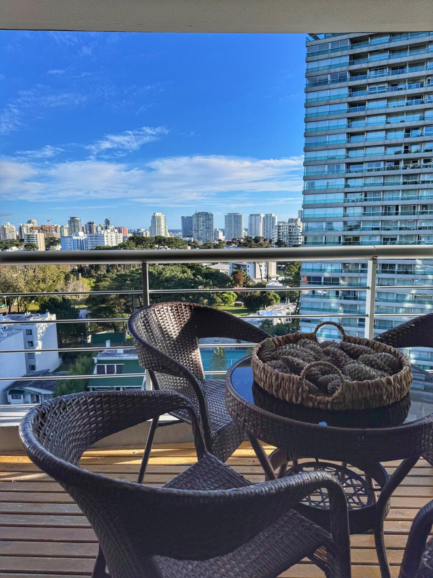 Apartamentos Torre Tressesenta Punta del Este Cameră foto
