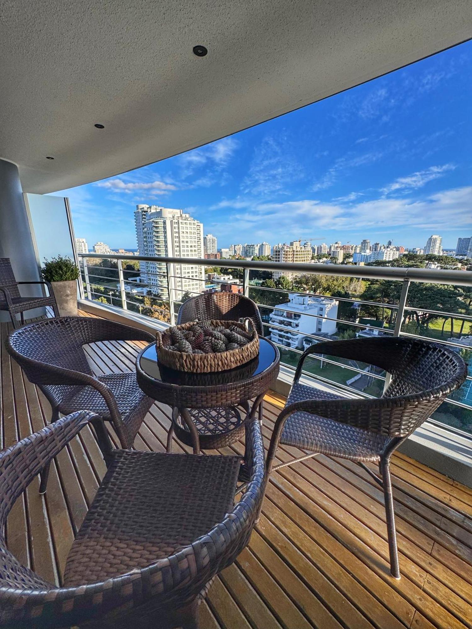 Apartamentos Torre Tressesenta Punta del Este Cameră foto